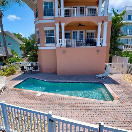 Hibiscus Hideaway Condo Walk To Historic Bridge St ブレイデントン・ビーチ エクステリア 写真