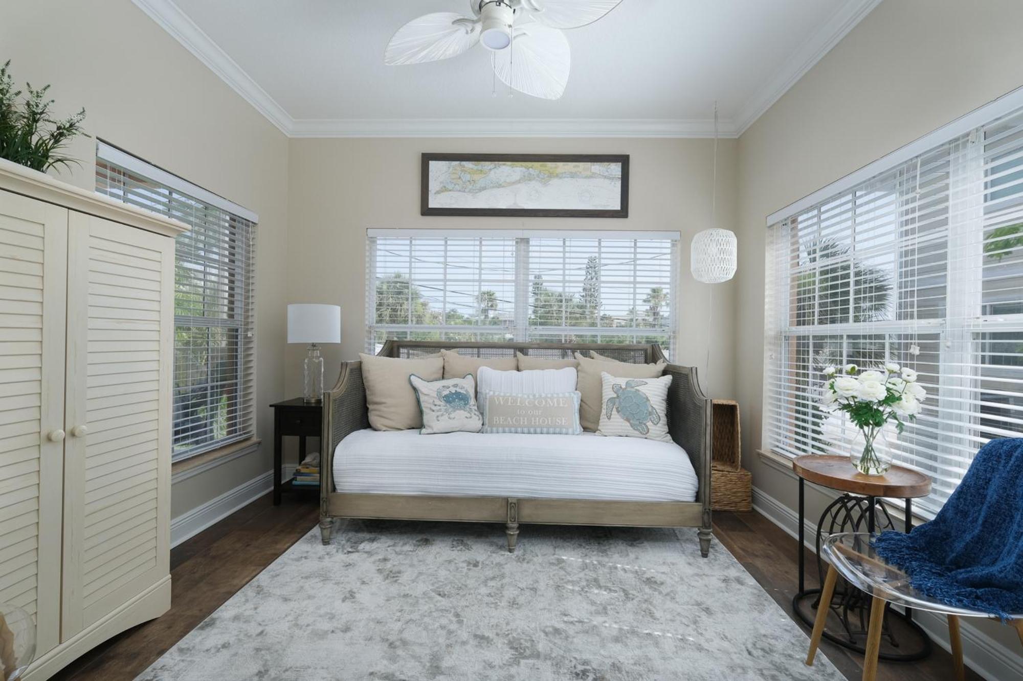 Hibiscus Hideaway Condo Walk To Historic Bridge St ブレイデントン・ビーチ エクステリア 写真