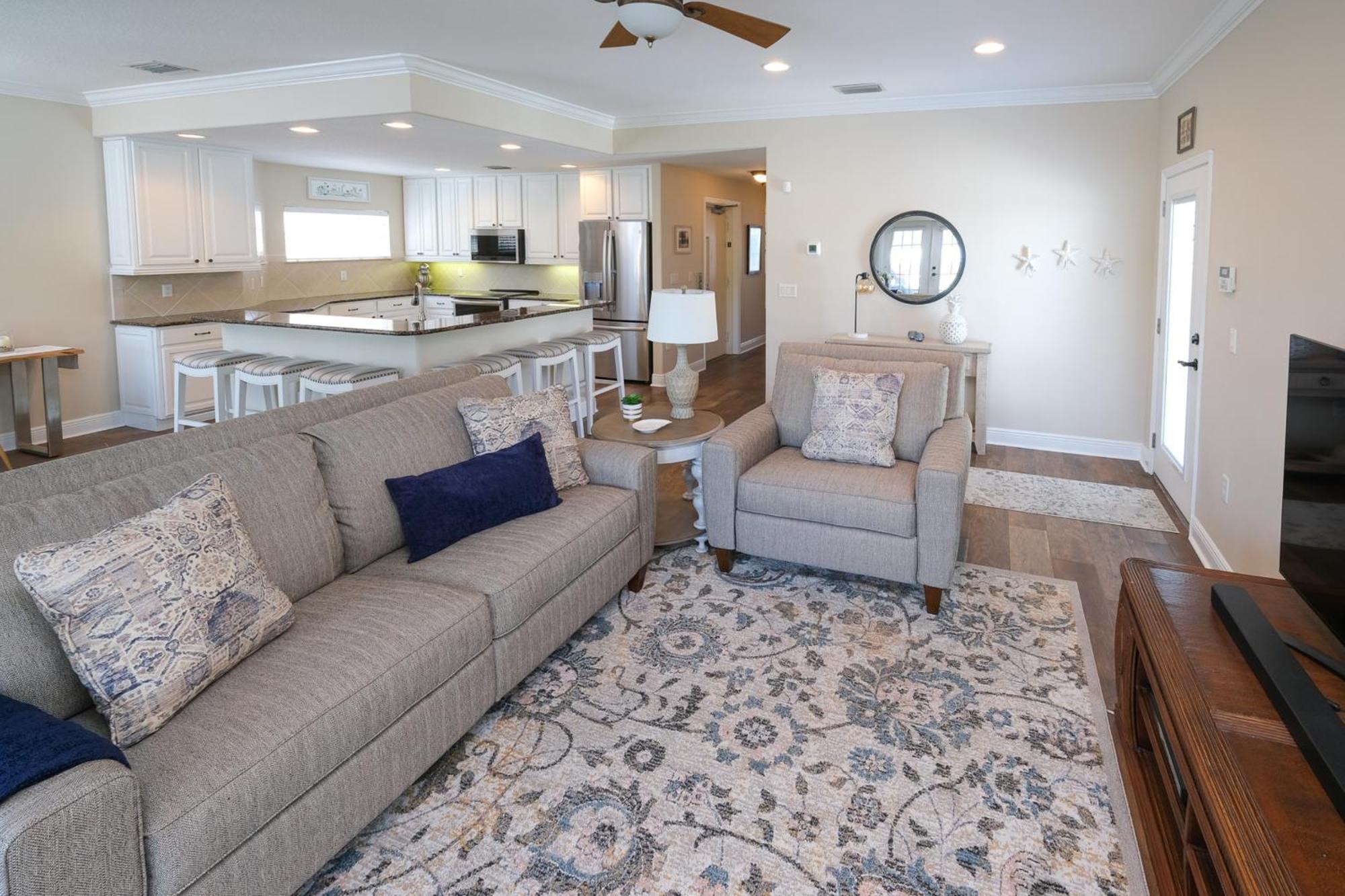 Hibiscus Hideaway Condo Walk To Historic Bridge St ブレイデントン・ビーチ エクステリア 写真