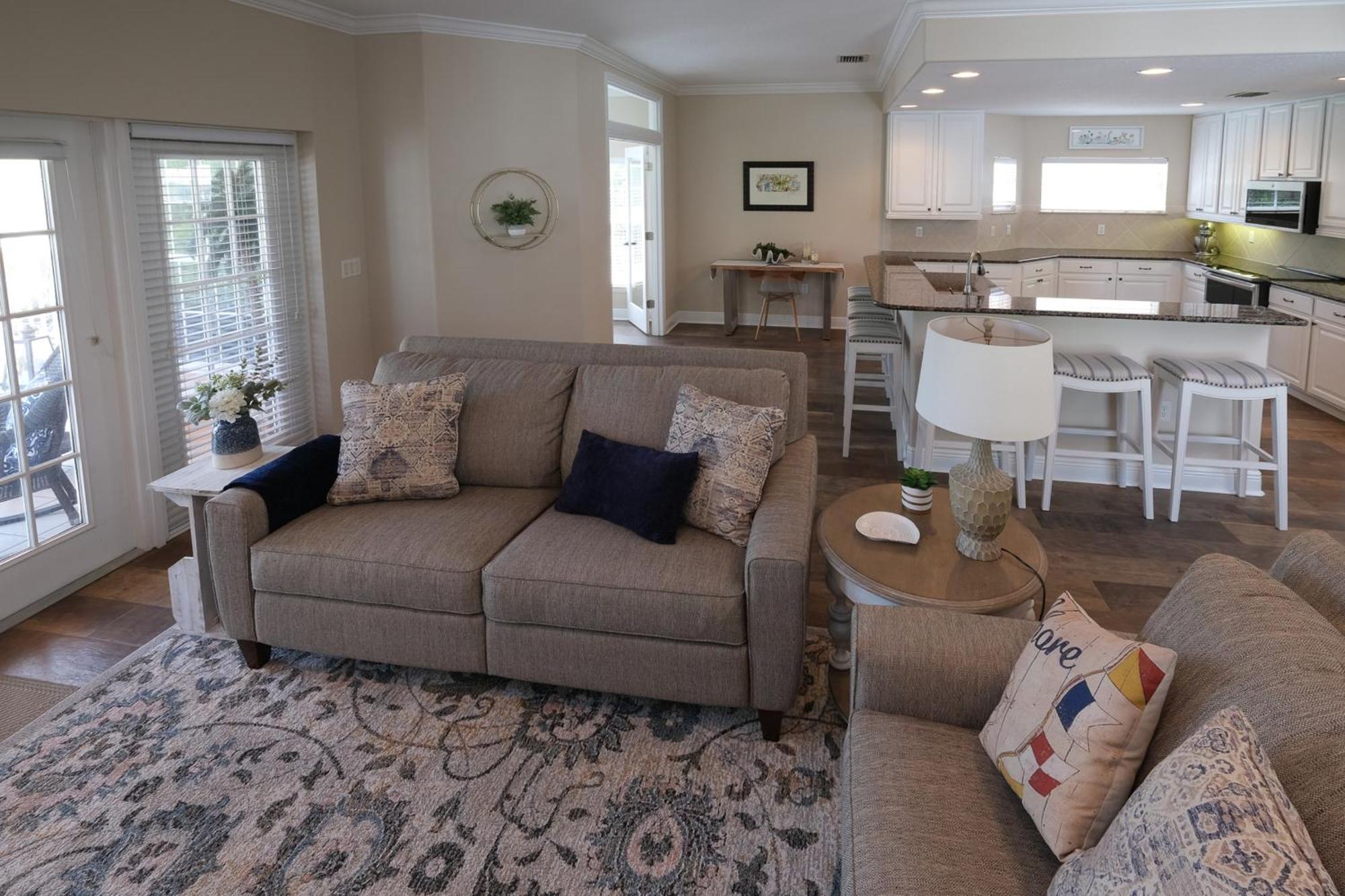 Hibiscus Hideaway Condo Walk To Historic Bridge St ブレイデントン・ビーチ エクステリア 写真